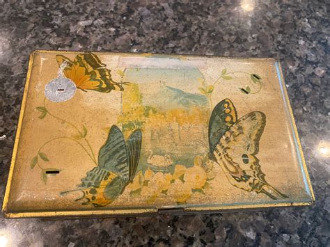 Vintage Tin Chocolate Box Artsyle Chocolate Company Metal 